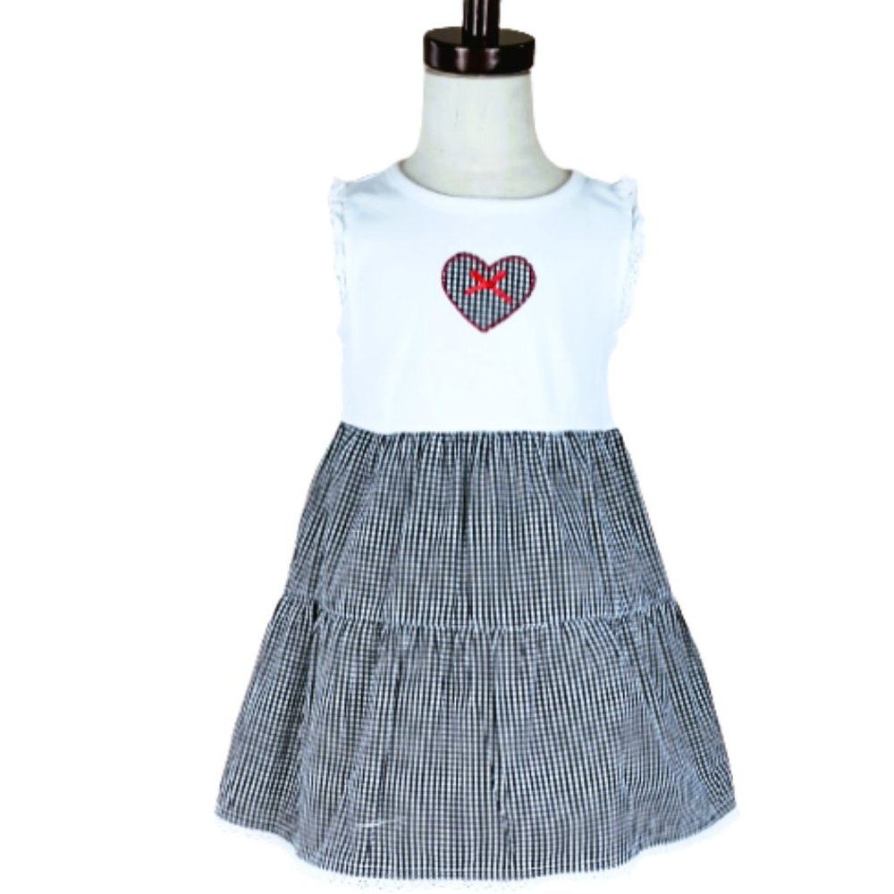 Girl's Black & White Gingham Dress 4T Heart Applique Scalloped Trim
